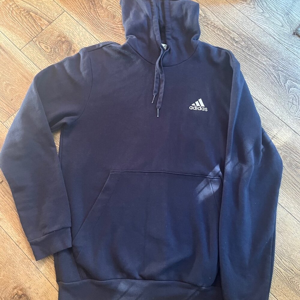 adidas Men's Size M Essentials Logo Fleece lined Pouch Pocket  Pullover Hoodie - Picture 6 of 6